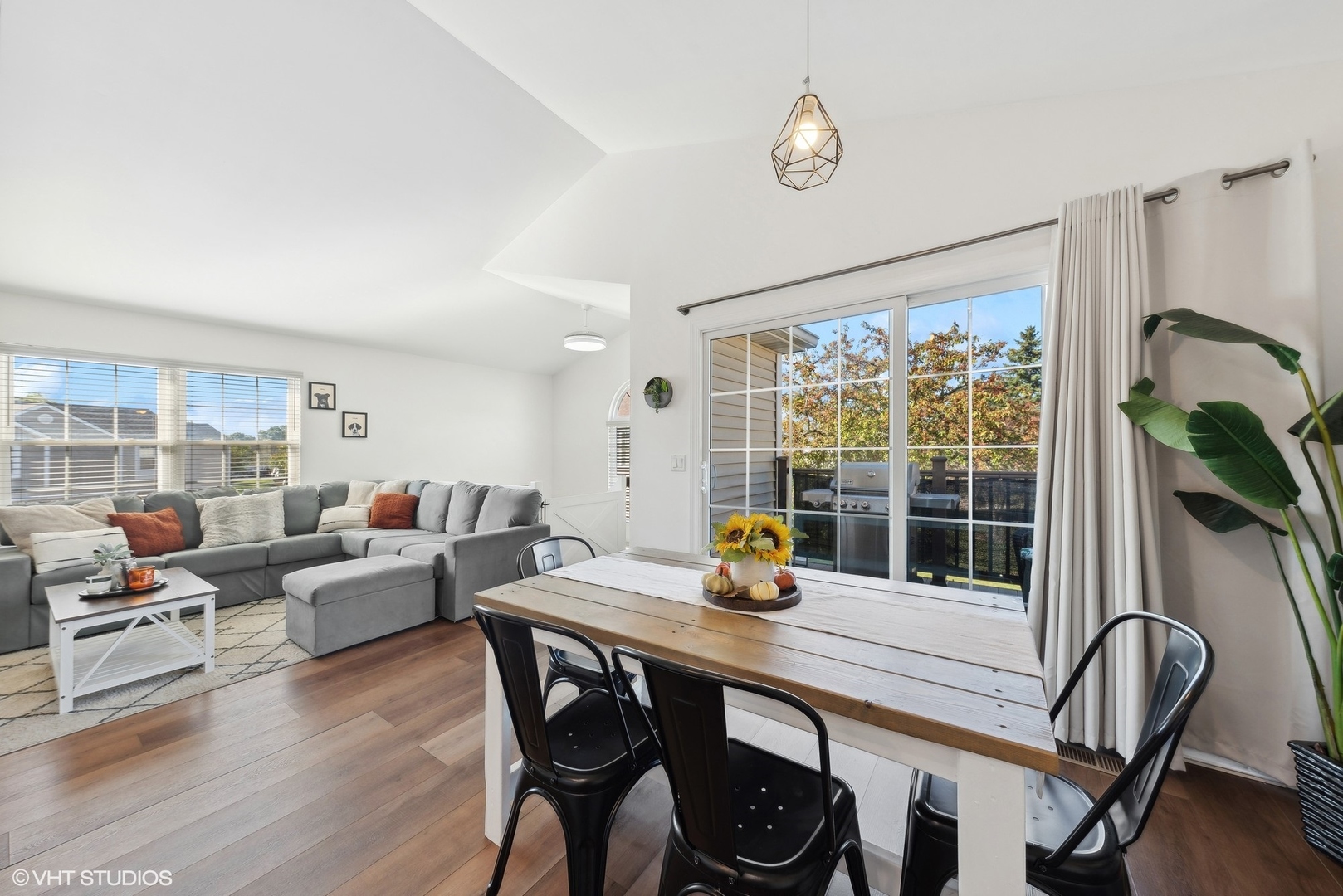 300 Le Parc Circle