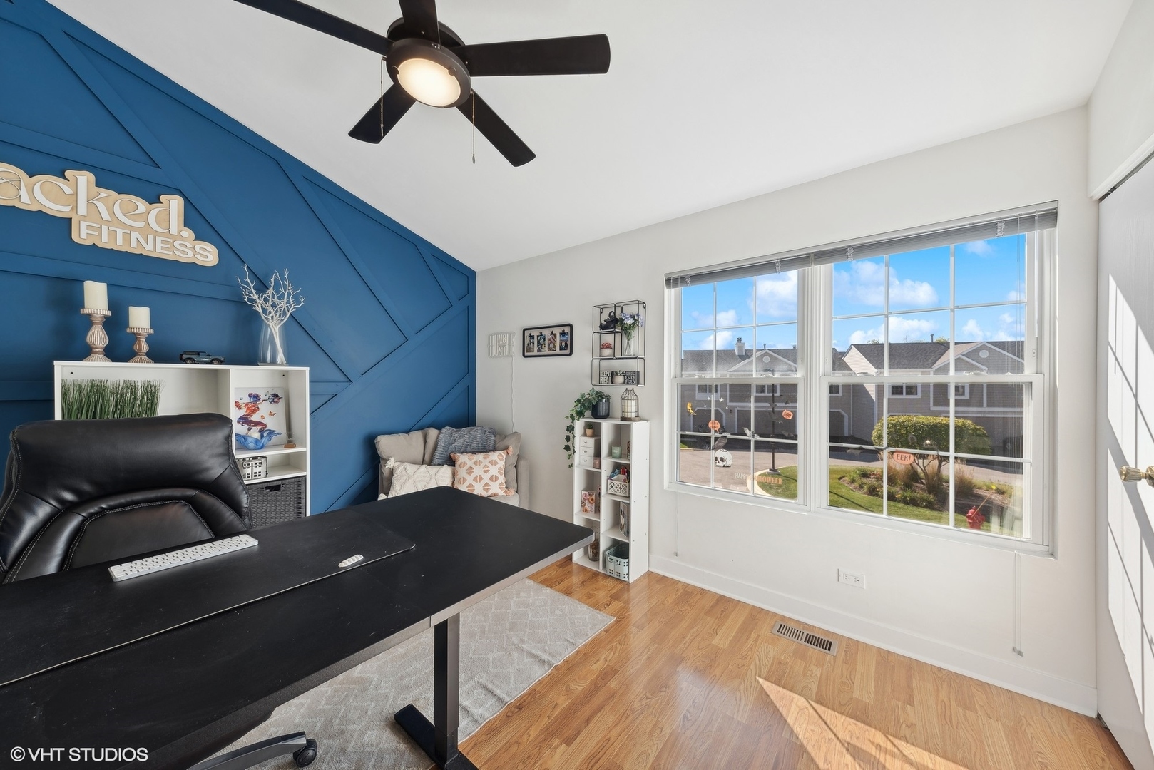300 Le Parc Circle