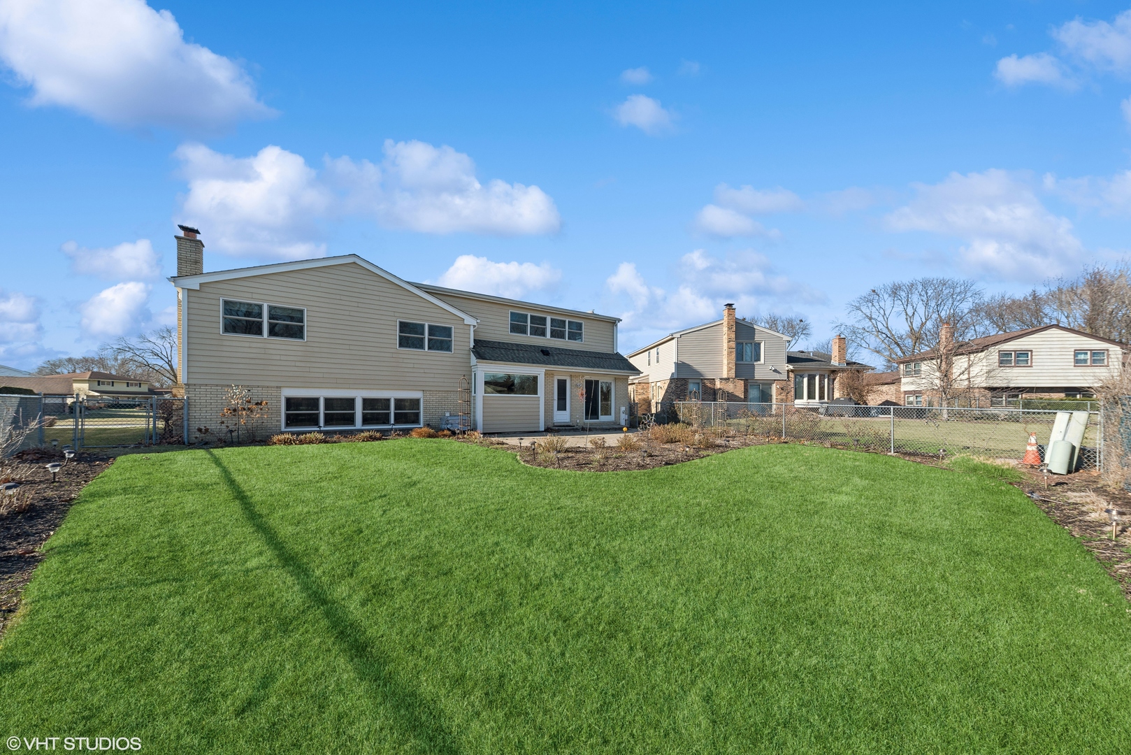 2635 N PRINDLE Avenue