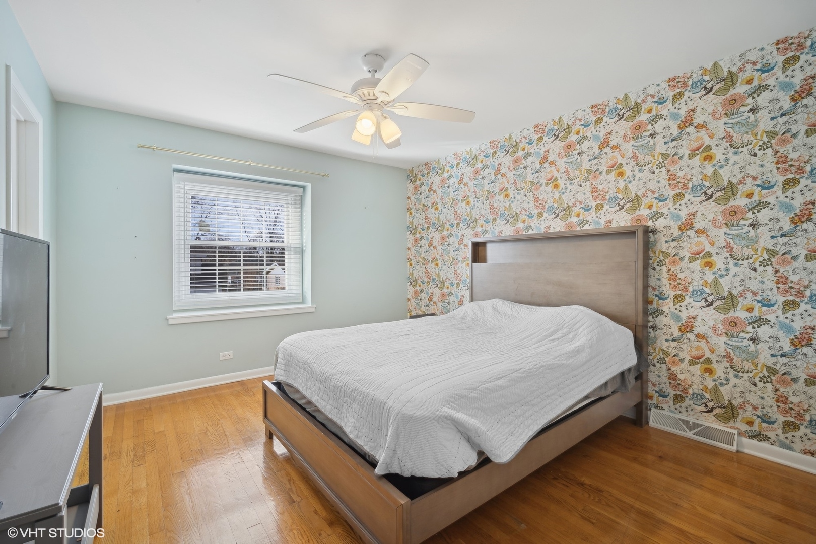 1315 S Chestnut Avenue