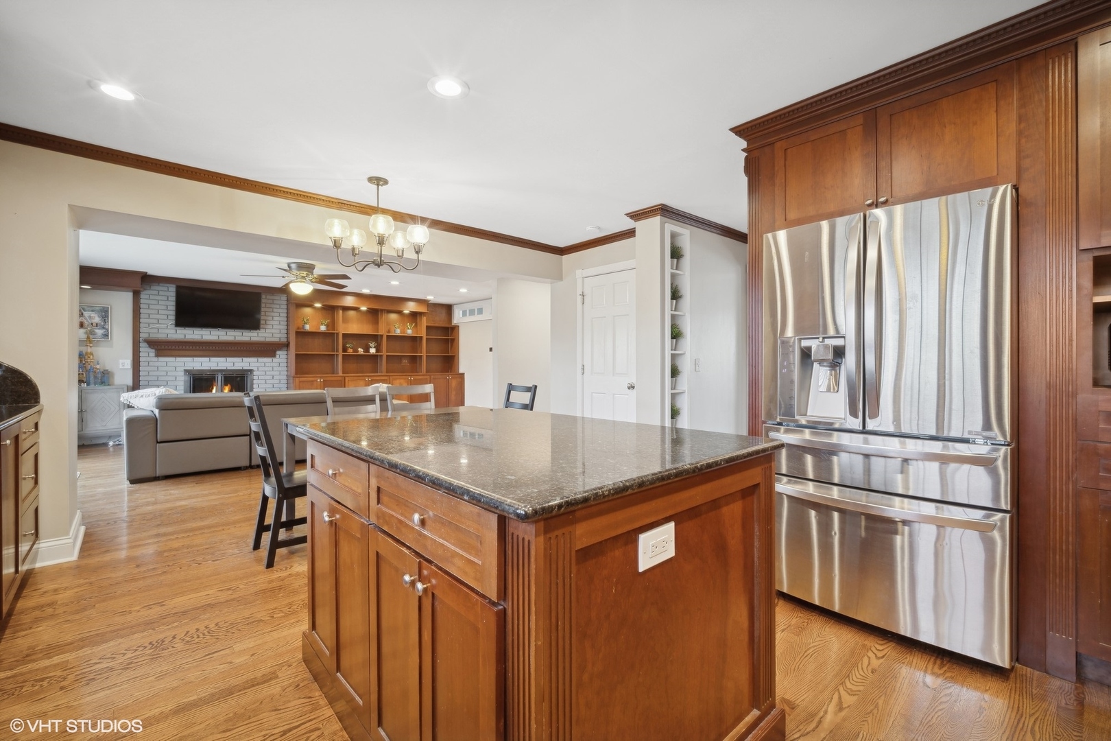 1315 S Chestnut Avenue