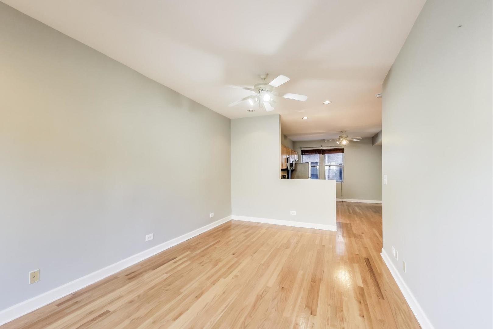 4847 N Harding Avenue Unit: 3