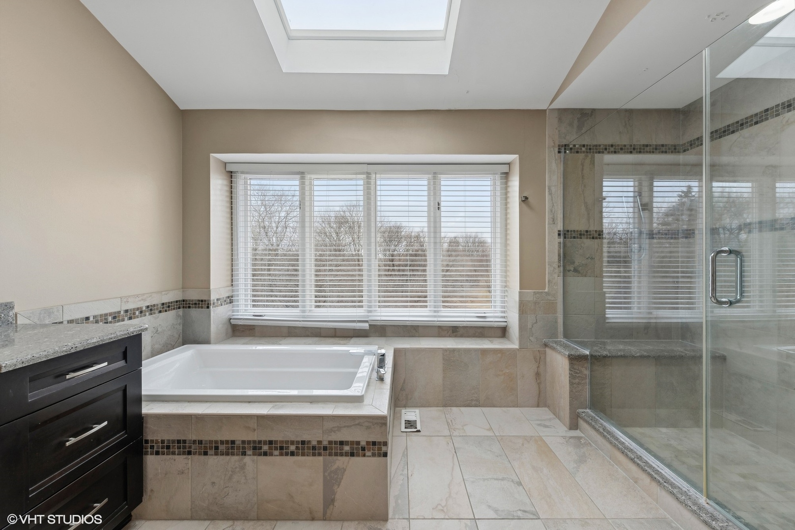 26941 W Fenview Drive