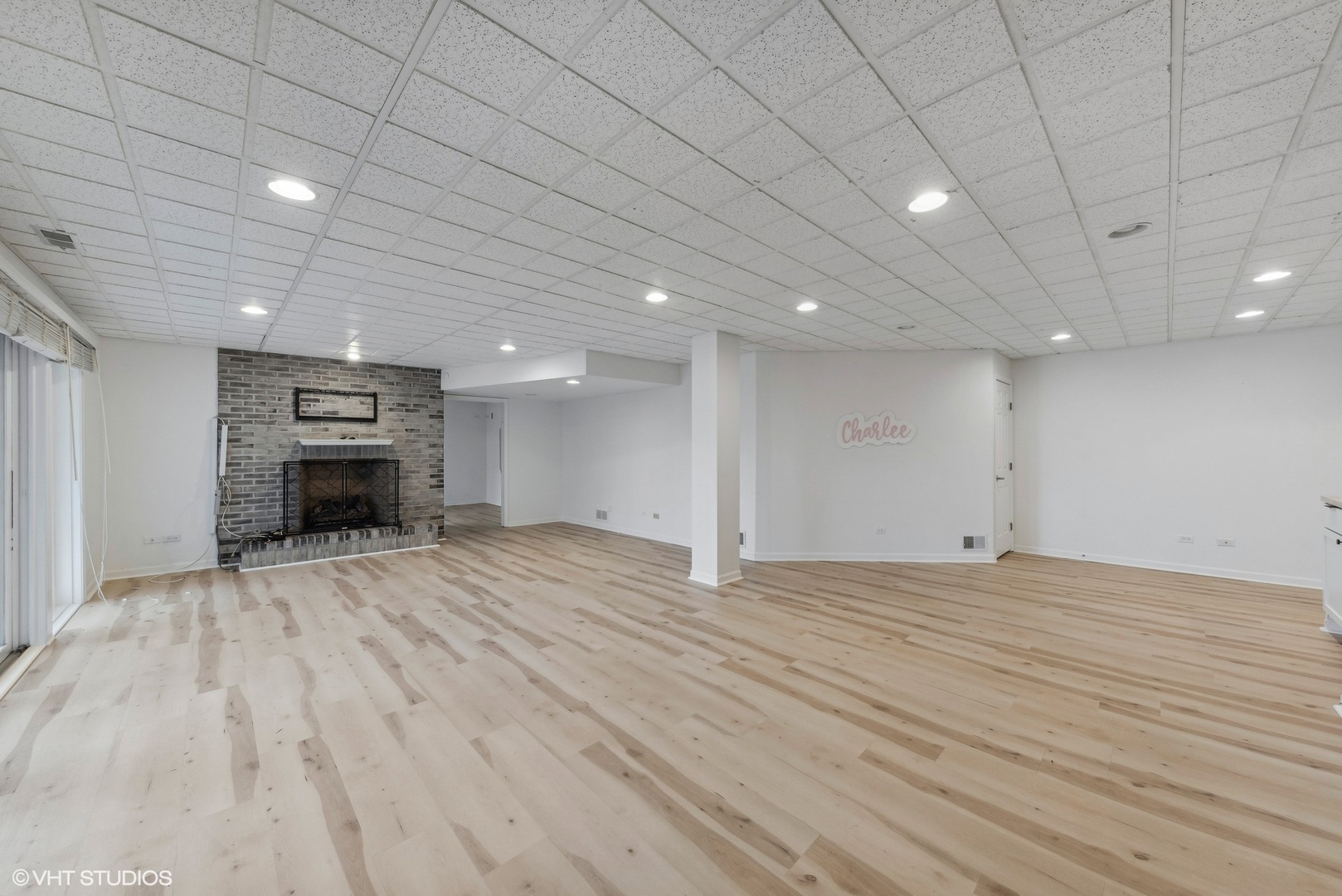 26941 W Fenview Drive