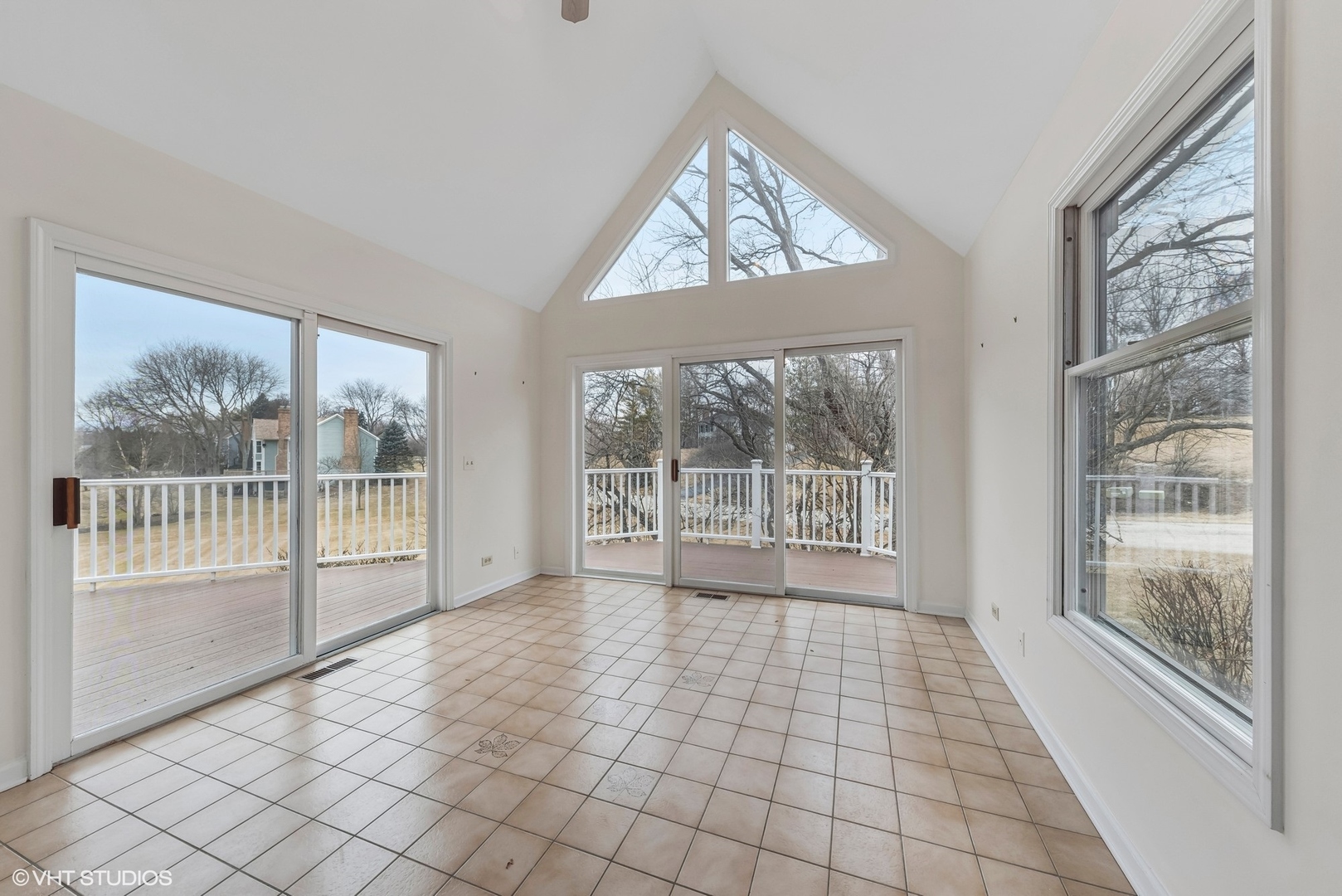 26941 W Fenview Drive