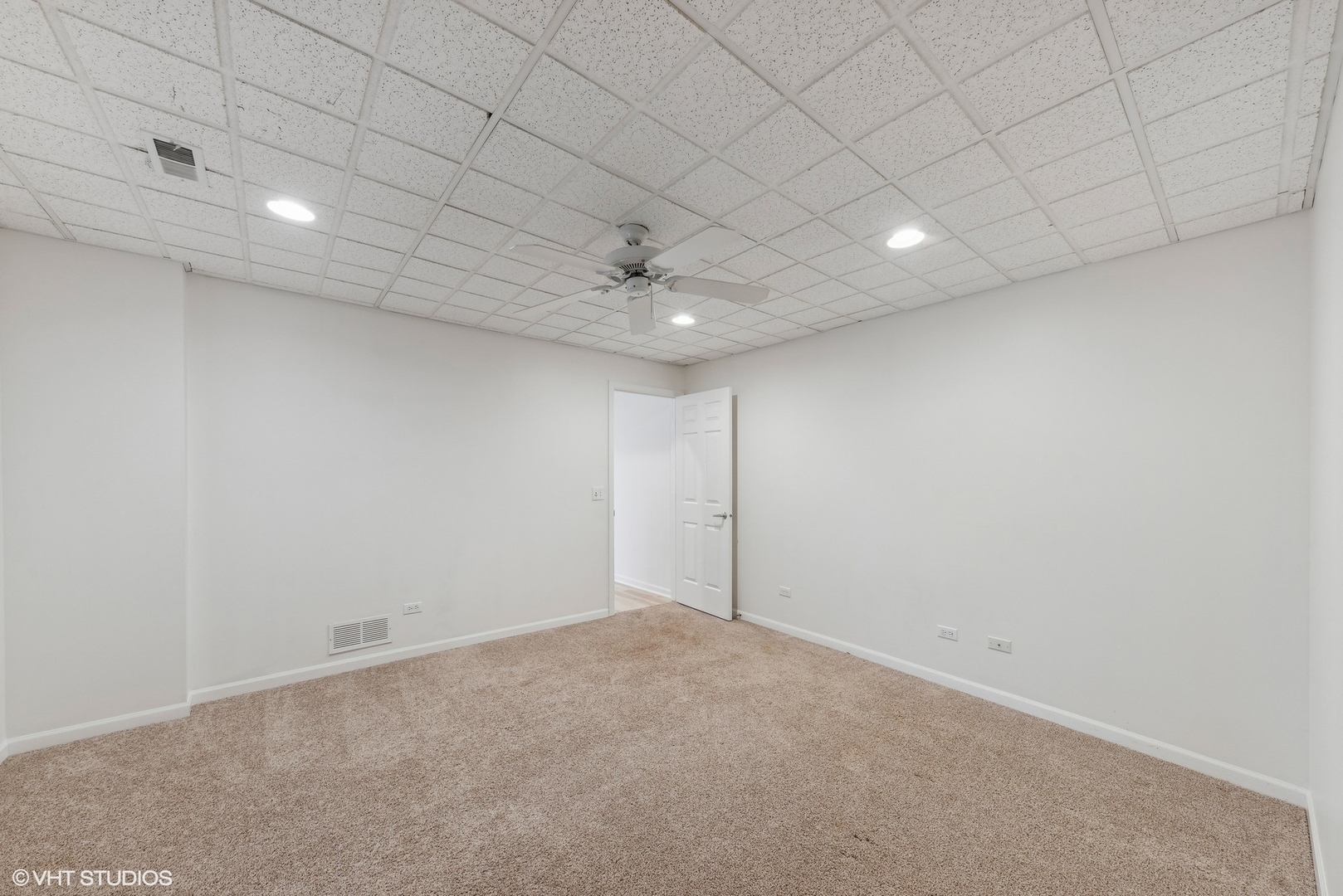 26941 W Fenview Drive