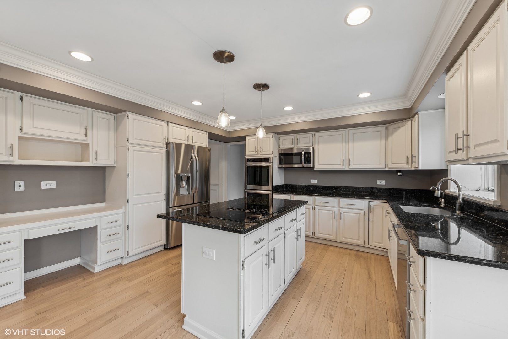 26941 W Fenview Drive