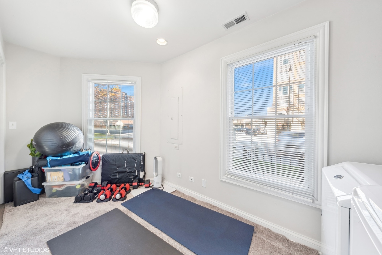 115 E Sigwalt Street Unit: 1A