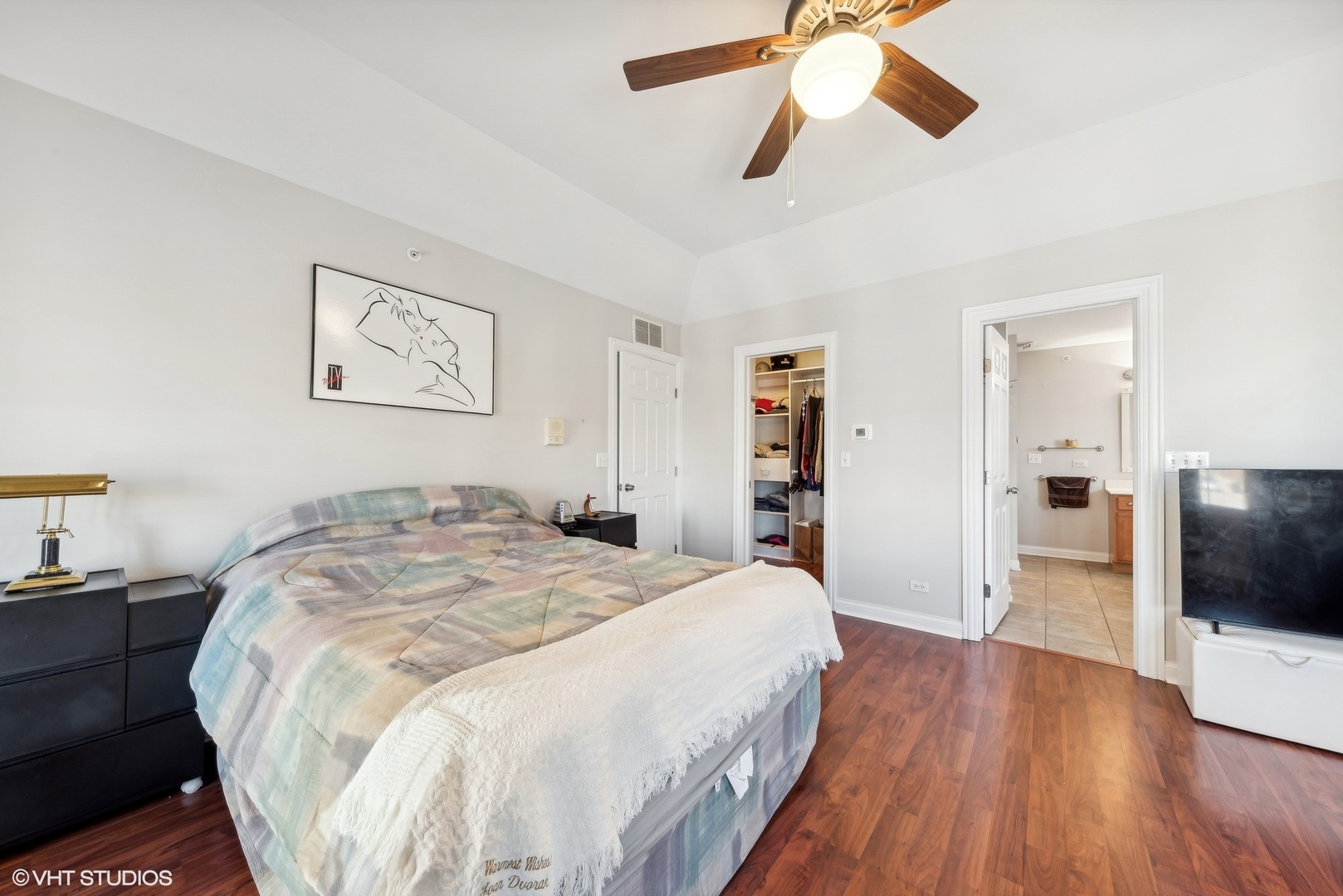 115 E Sigwalt Street Unit: 1A