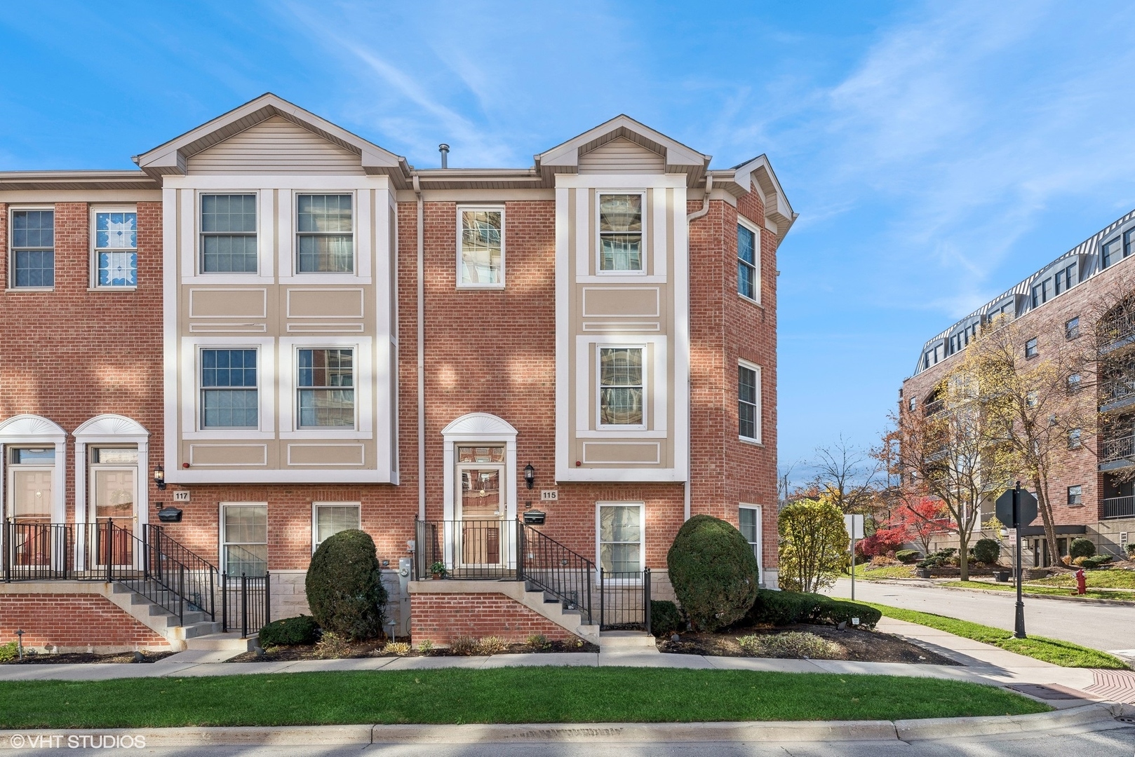 115 E Sigwalt Street Unit: 1A