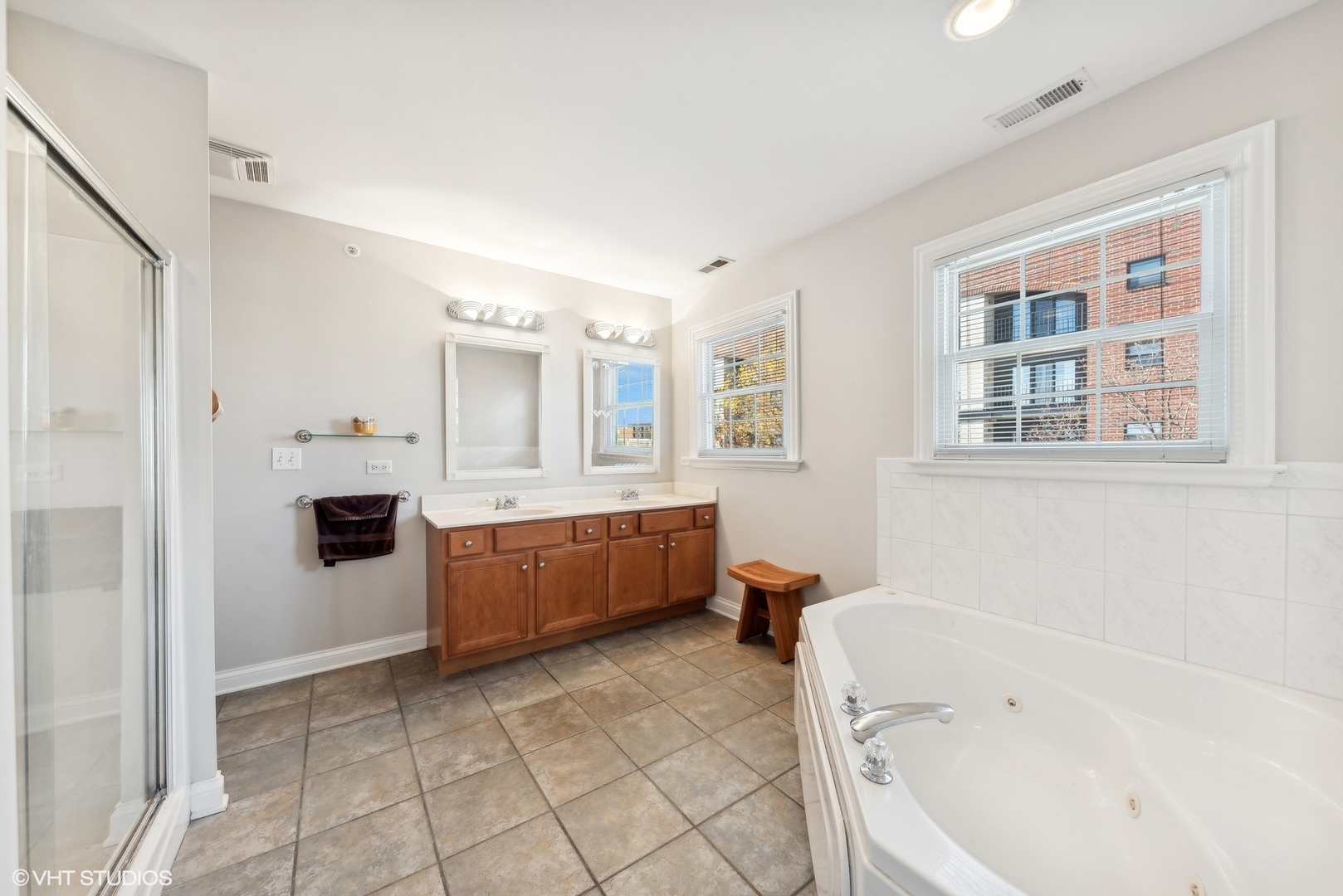 115 E Sigwalt Street Unit: 1A