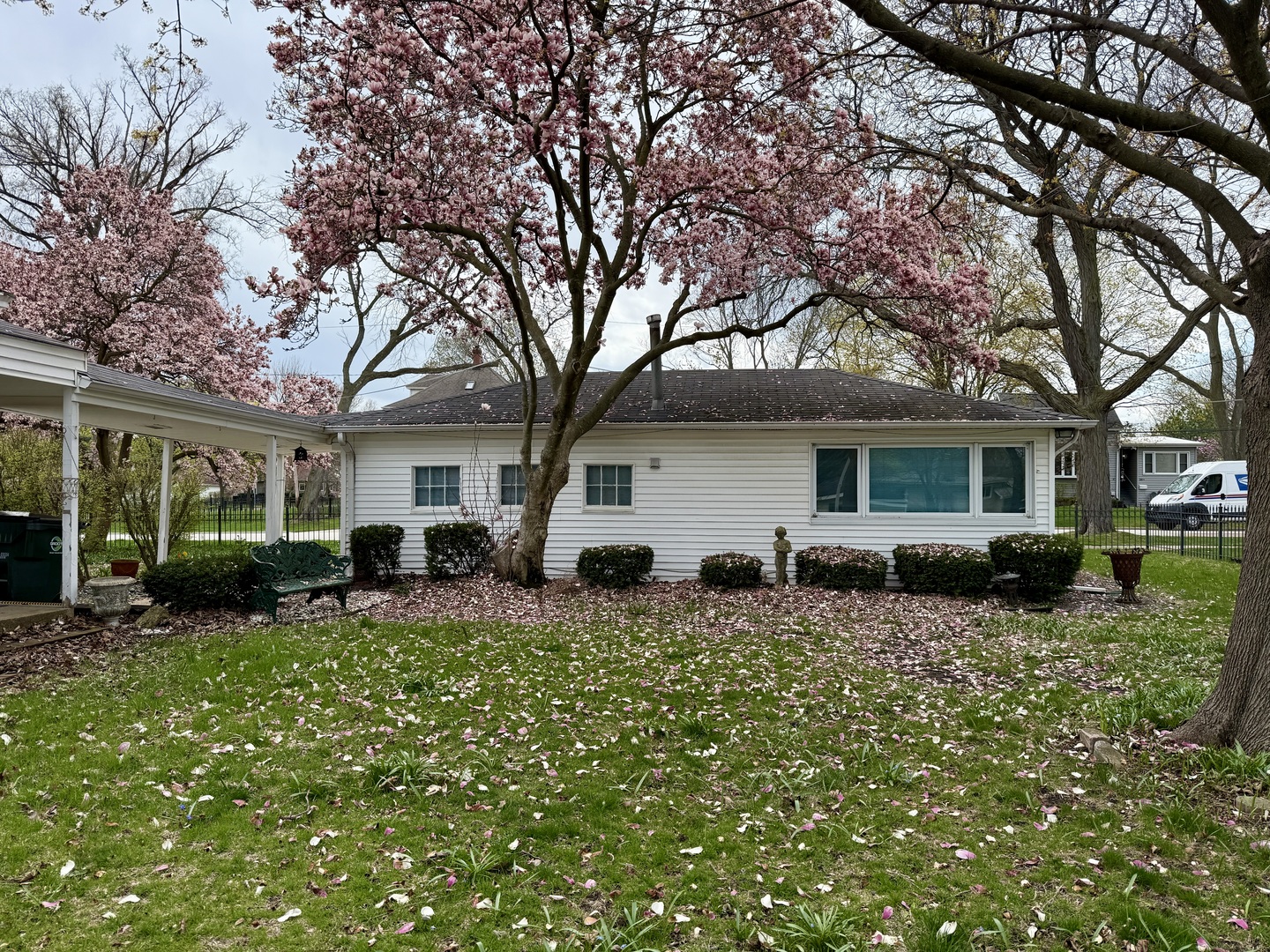 916 W Campbell Street