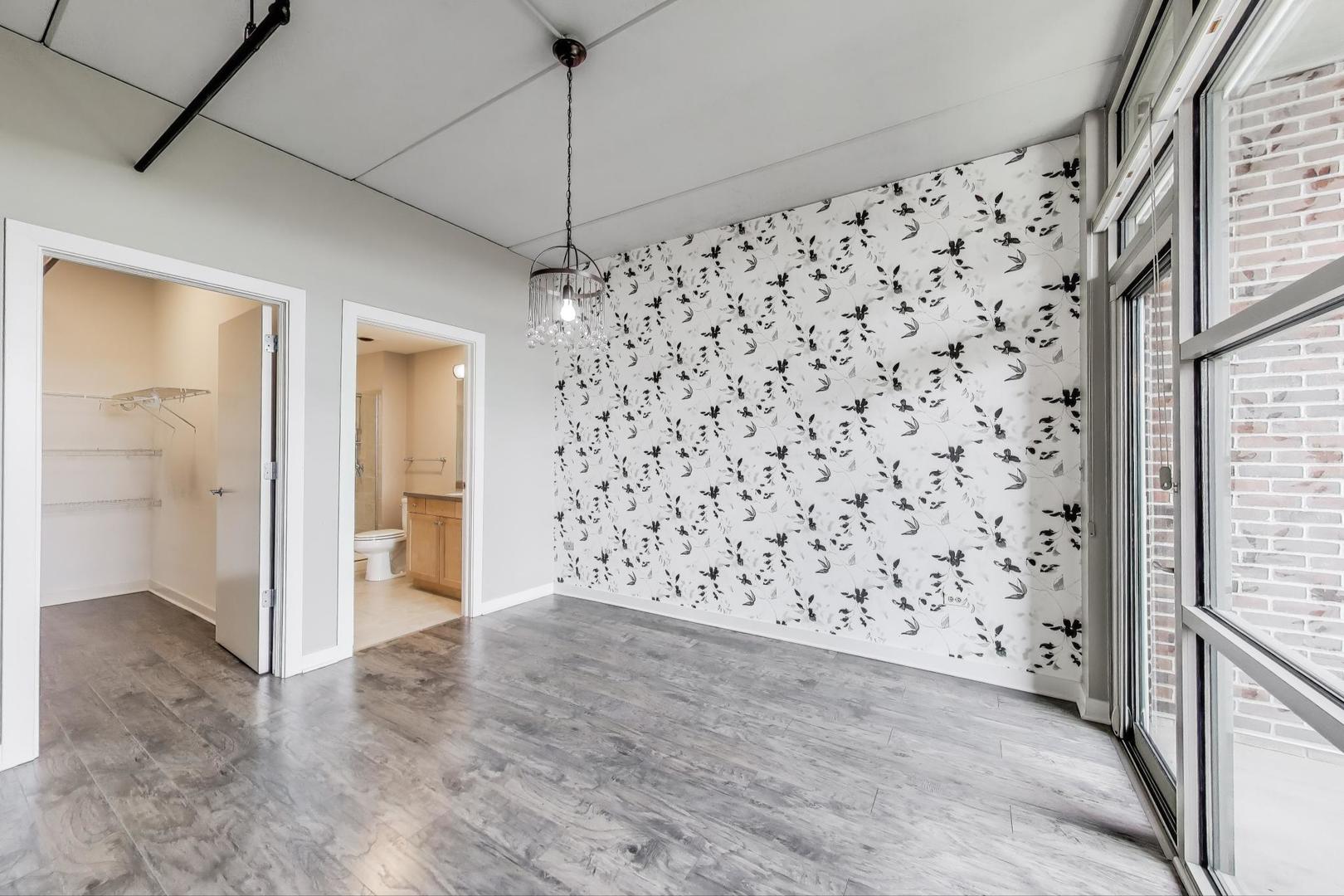 10 S Dunton Avenue Unit: 312