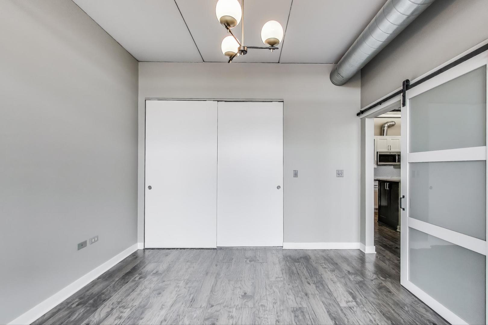 10 S Dunton Avenue Unit: 312