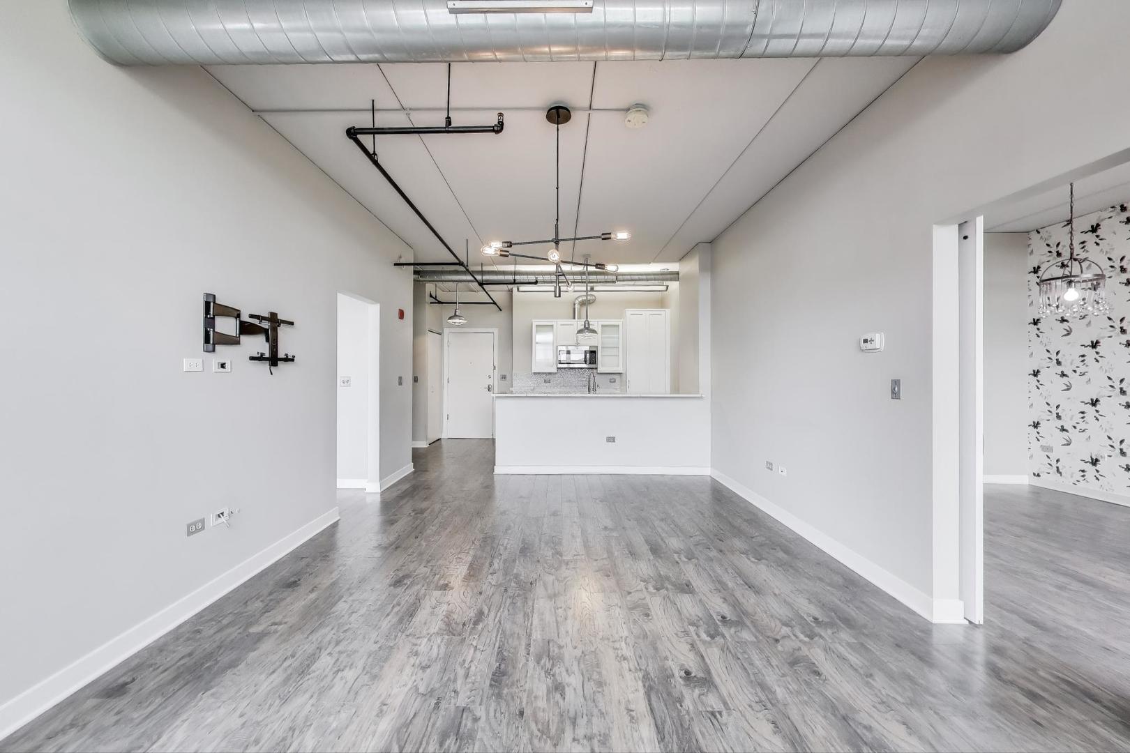 10 S Dunton Avenue Unit: 312