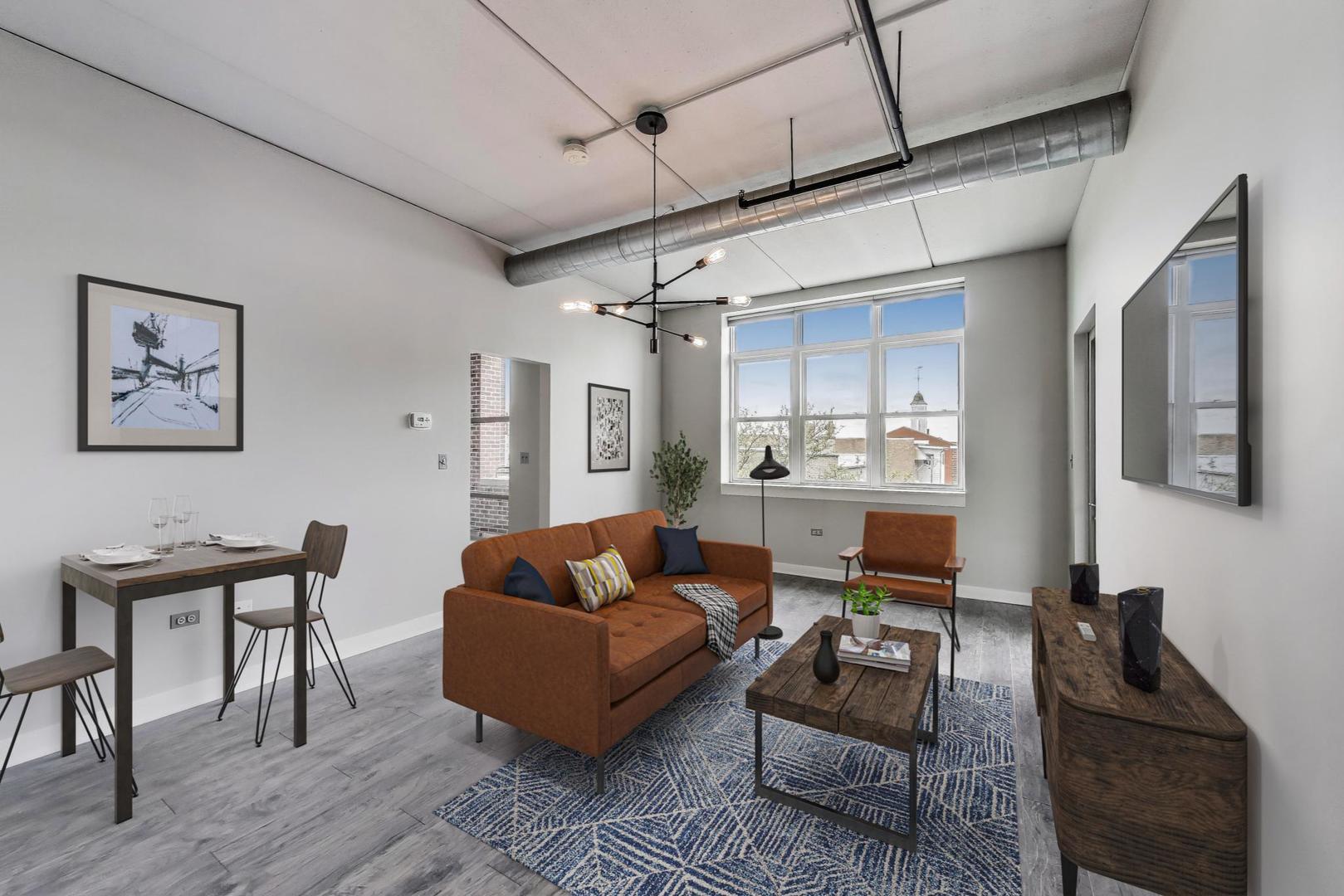 10 S Dunton Avenue Unit: 312