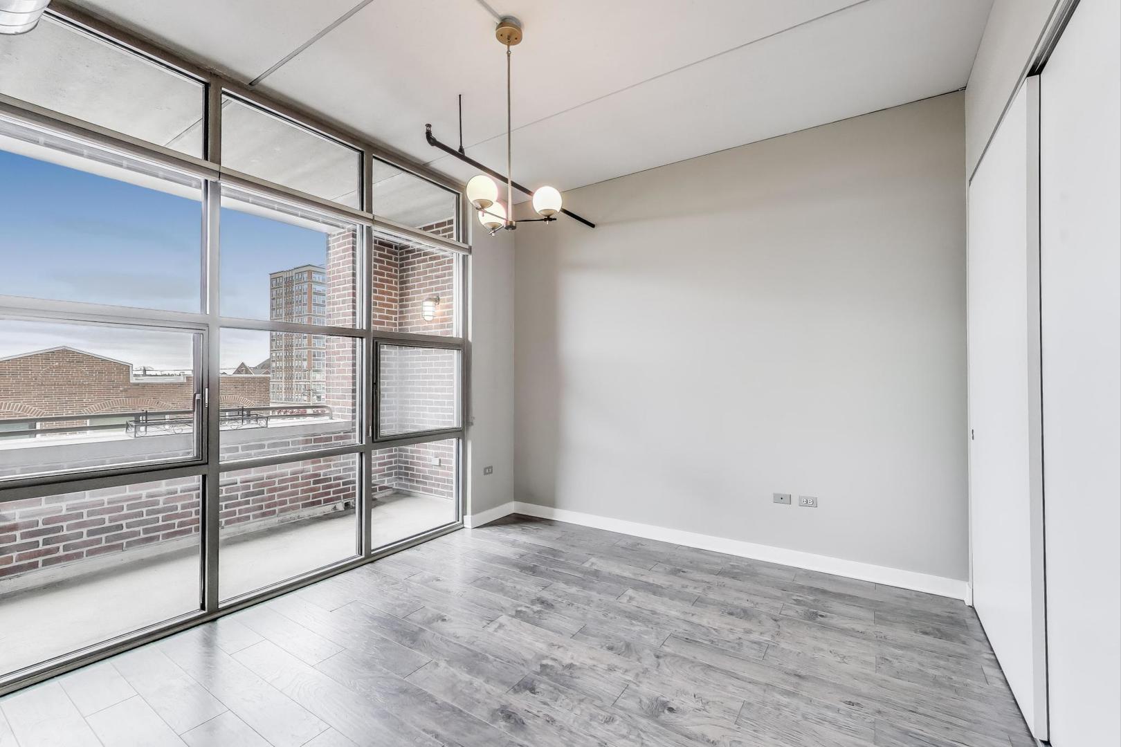 10 S Dunton Avenue Unit: 312