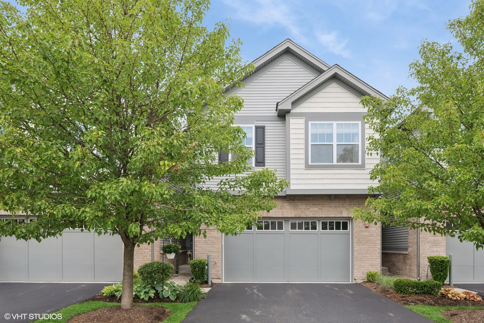 3242 N Heritage Lane