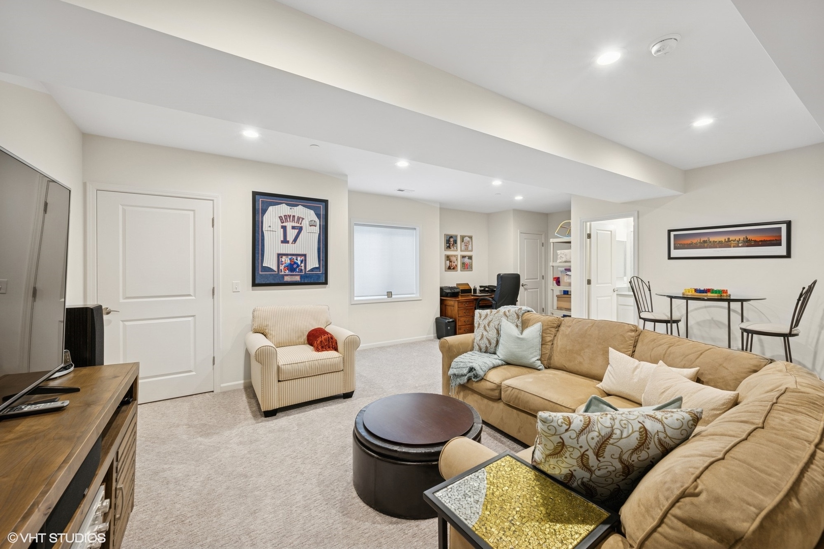 3242 N Heritage Lane