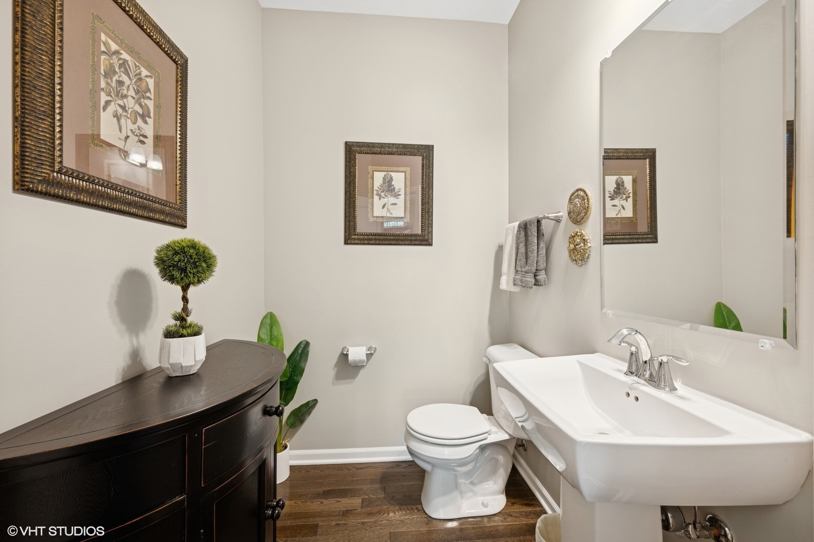 3242 N Heritage Lane