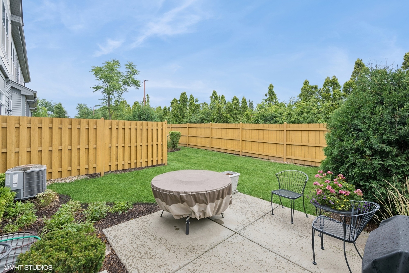 3242 N Heritage Lane