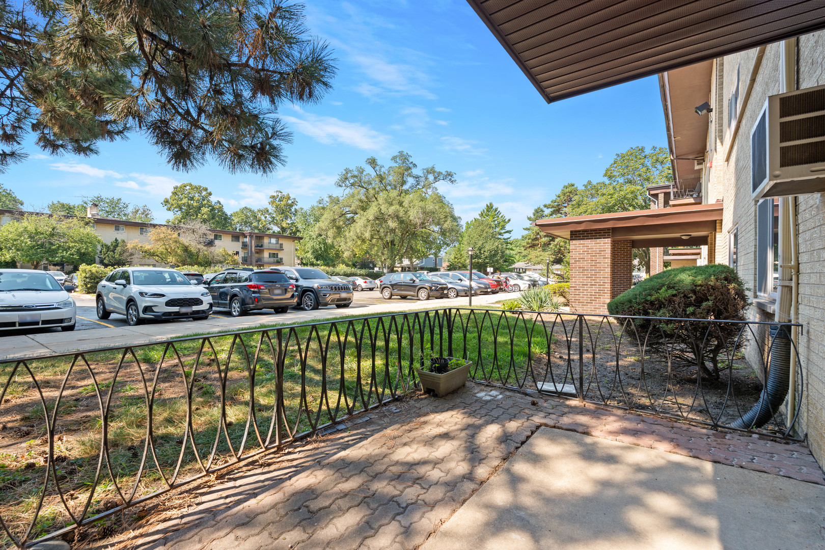 525 S Cleveland Avenue Unit: 105