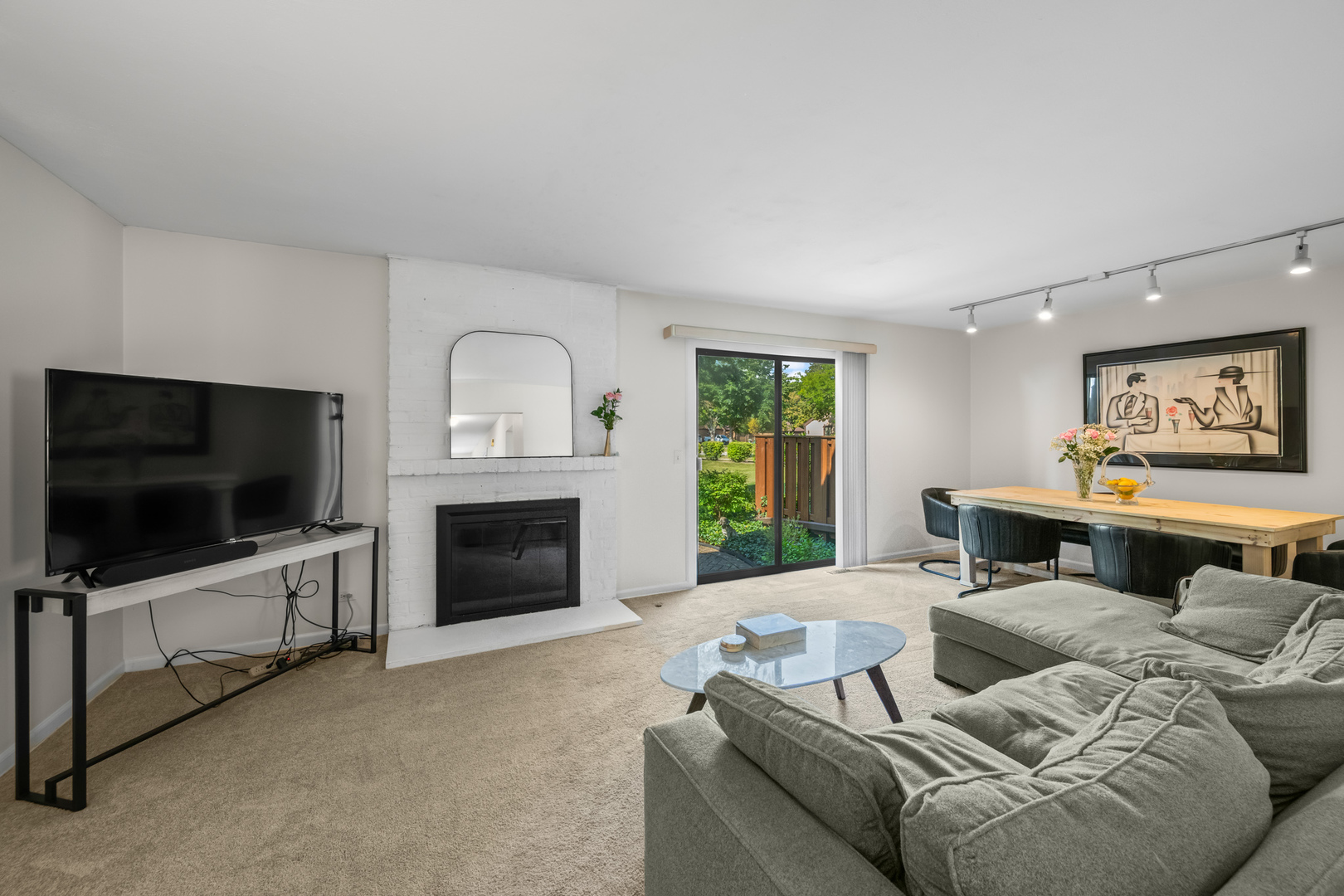 1324 Fairfax Lane