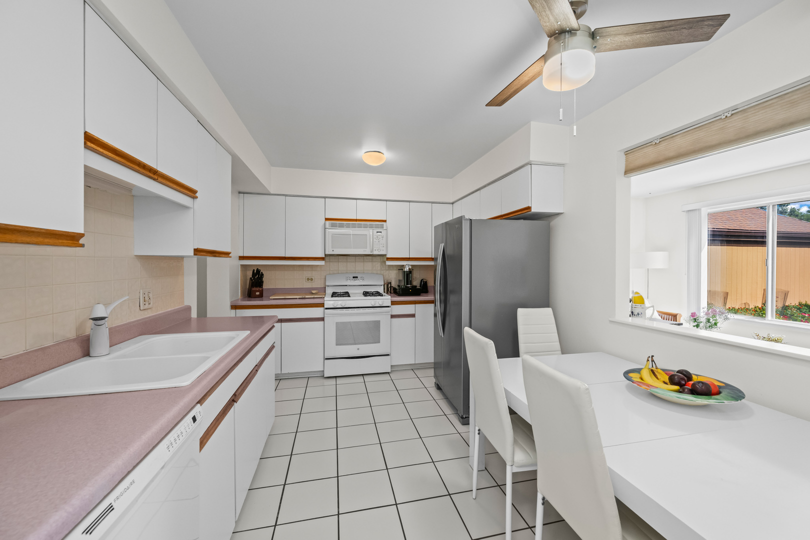 1324 Fairfax Lane