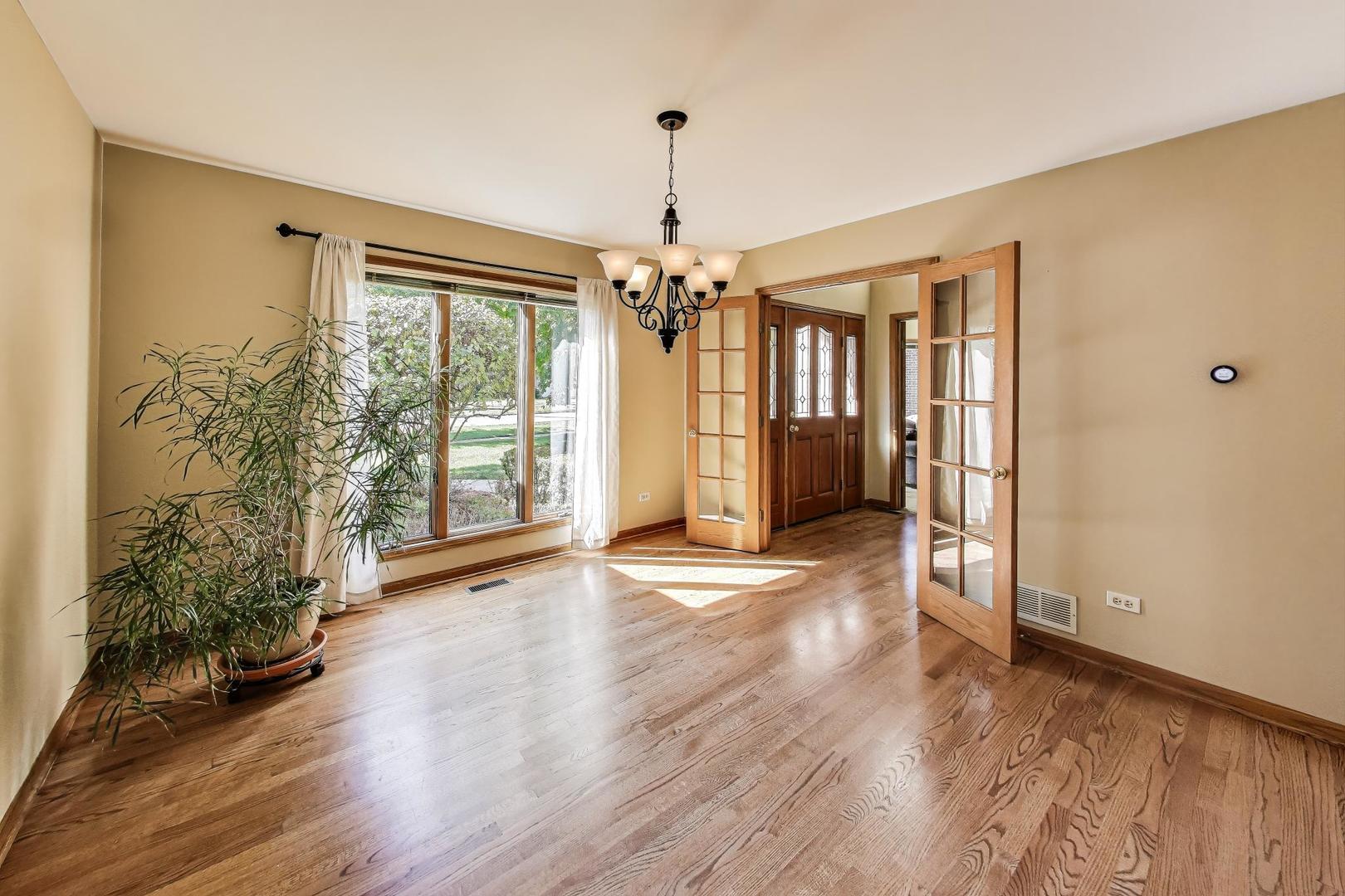 209 N Douglas Avenue