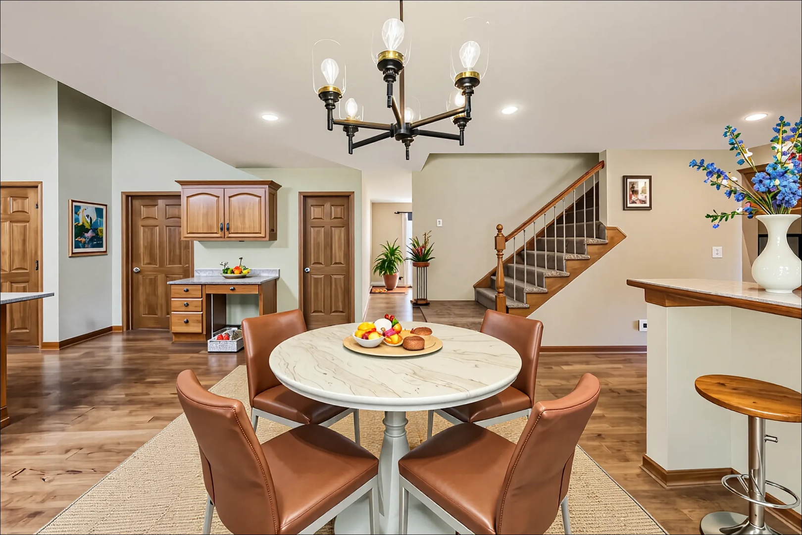 209 N Douglas Avenue