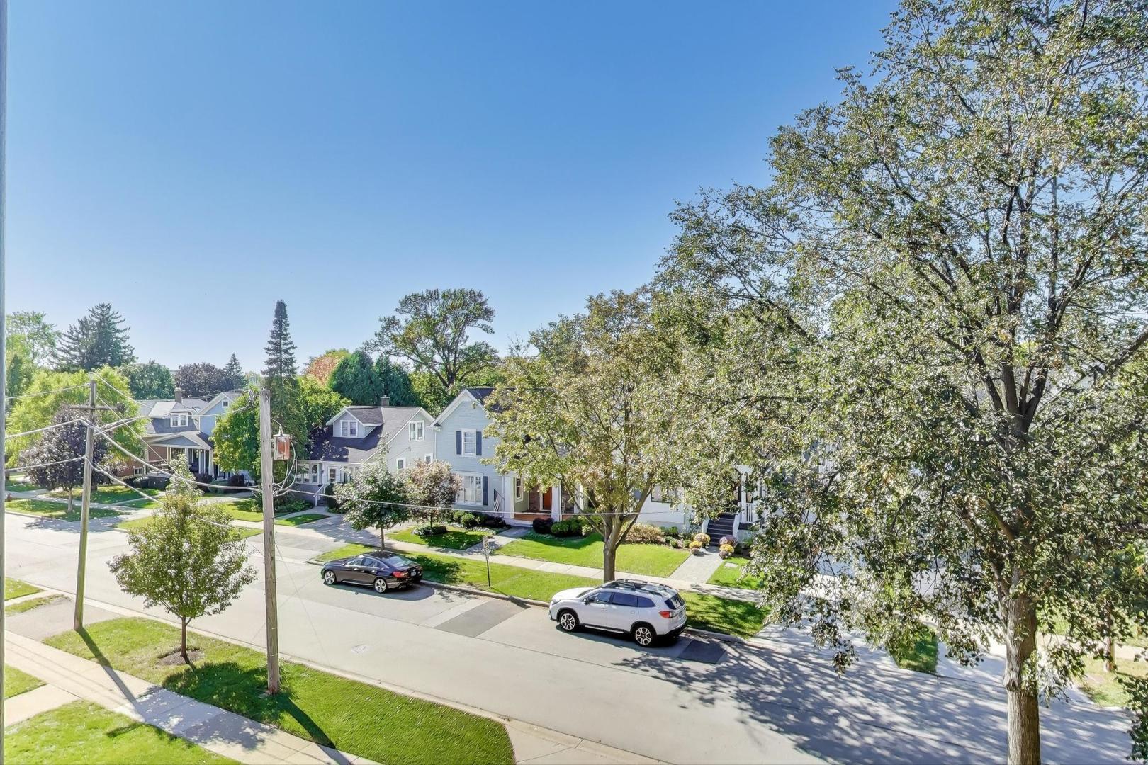 121 S Vail Avenue Unit: 403