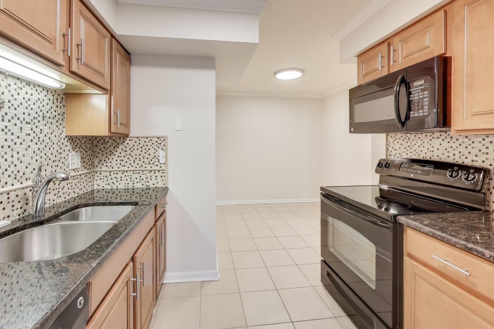 121 S Vail Avenue Unit: 403