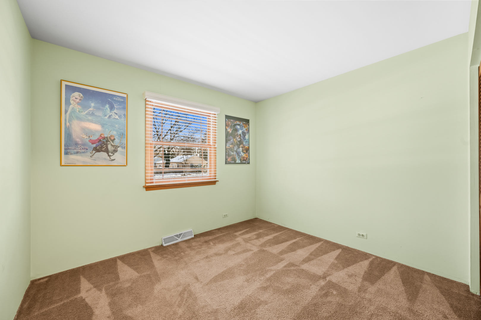 496 Raupp Boulevard