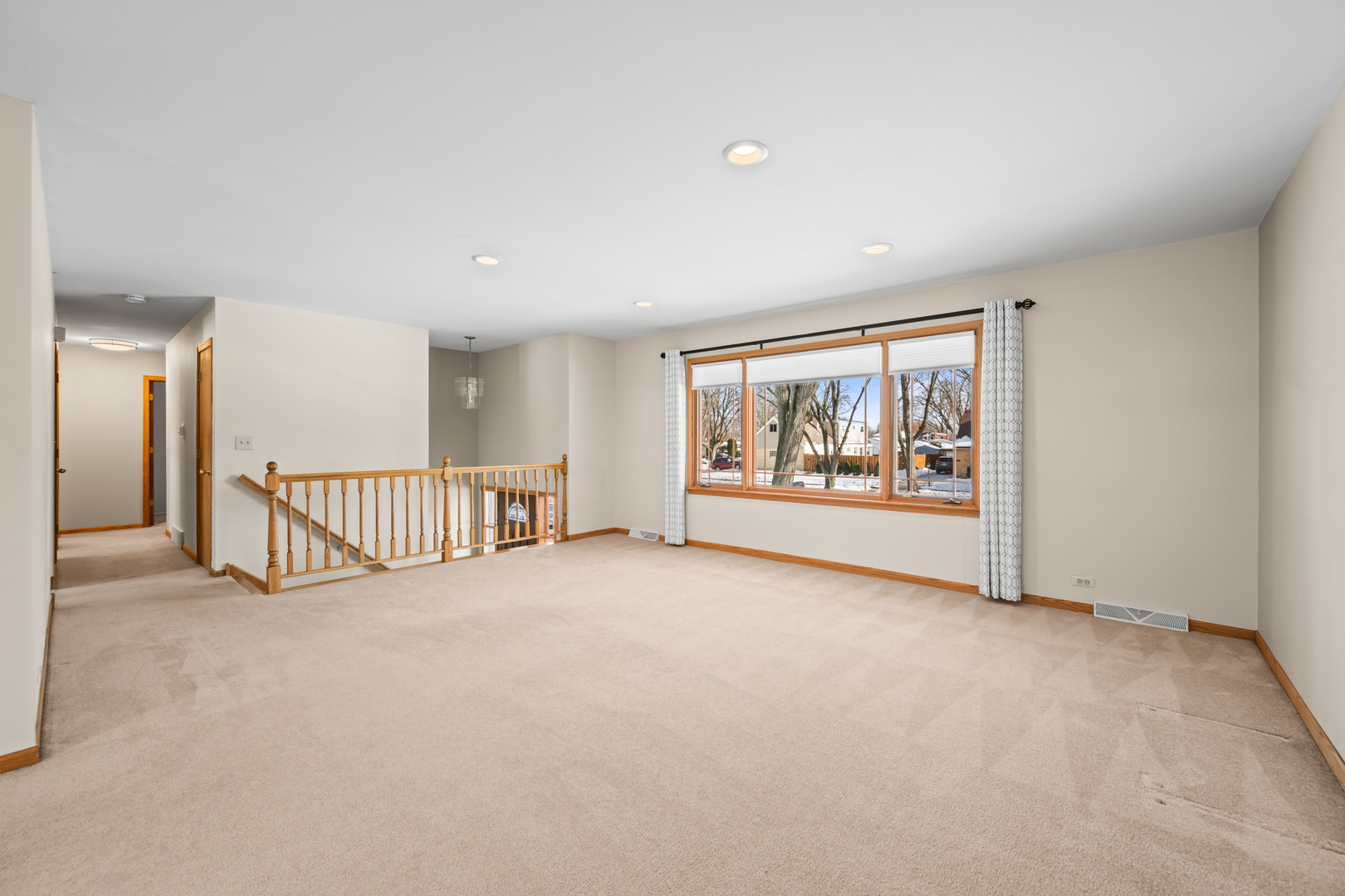 496 Raupp Boulevard