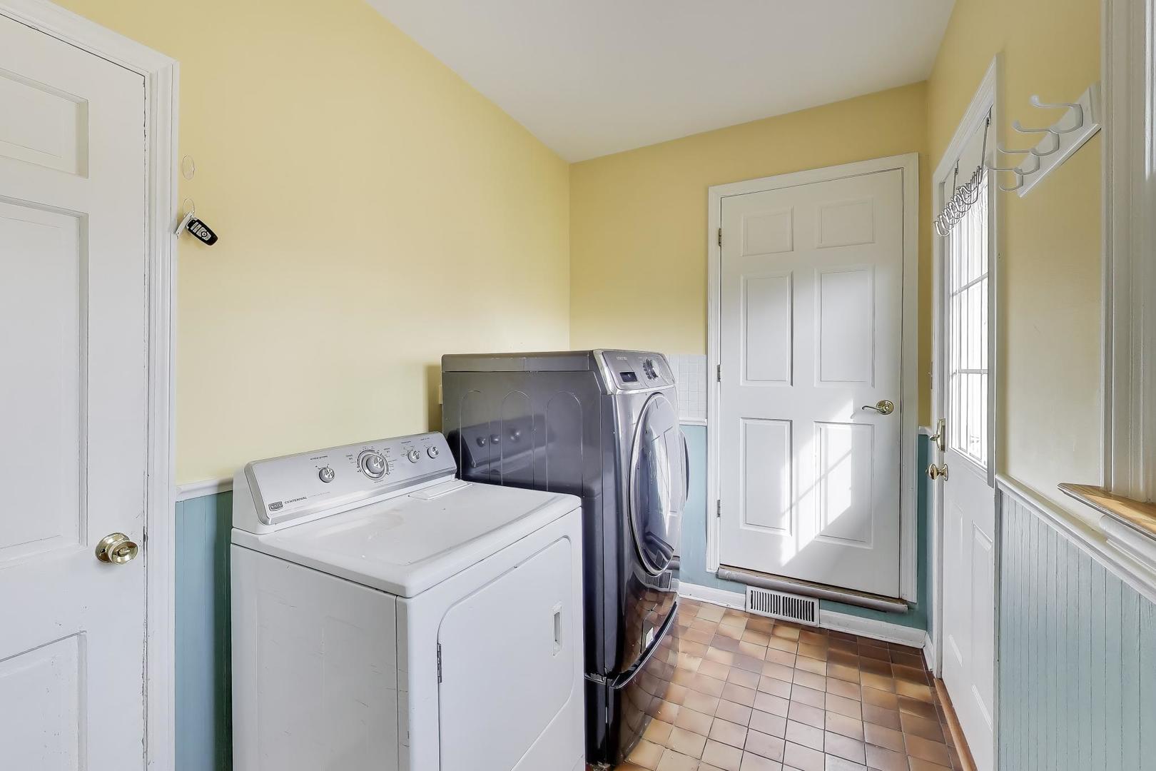 2013 N Windsor Drive