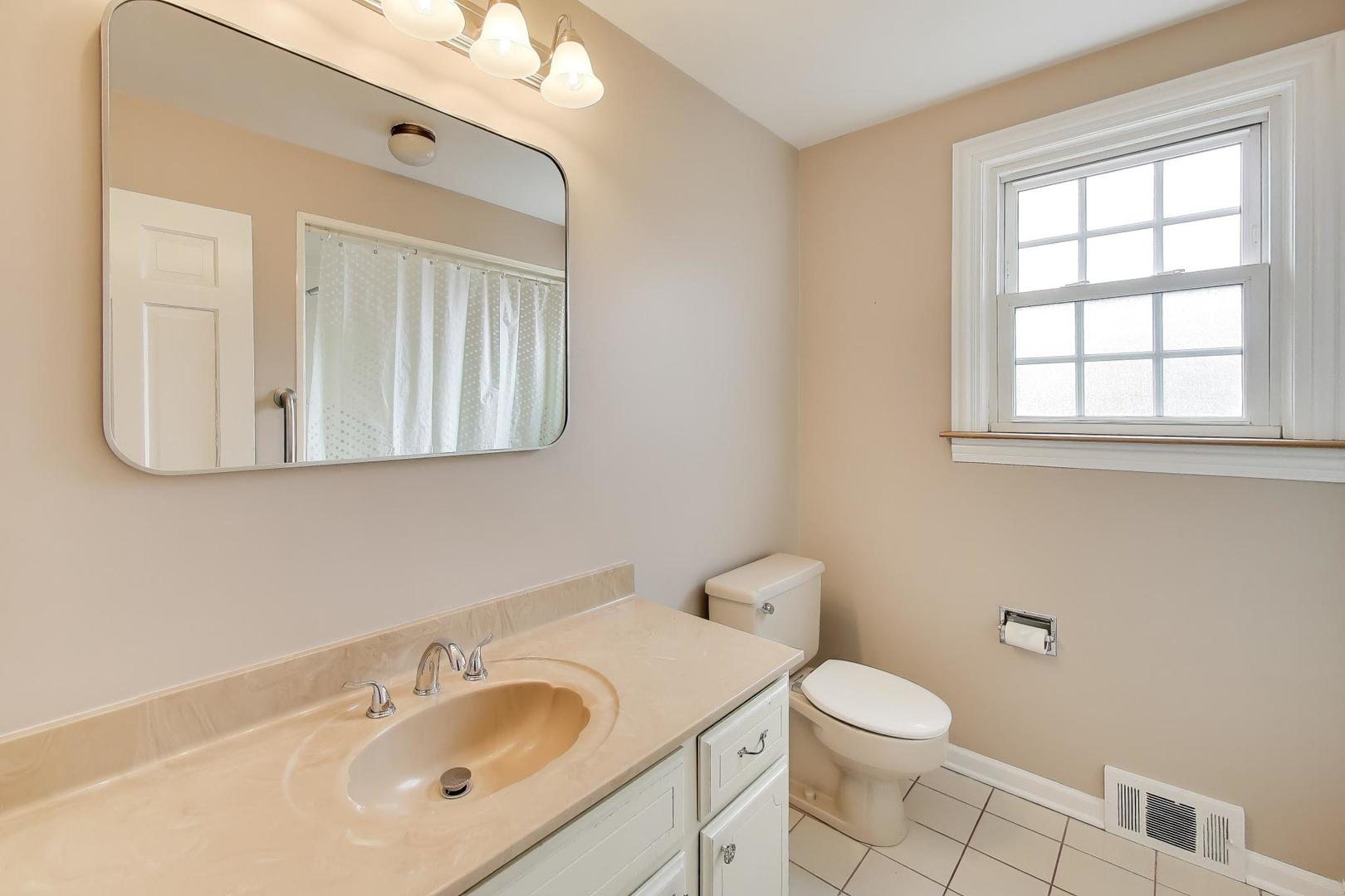 2013 N Windsor Drive