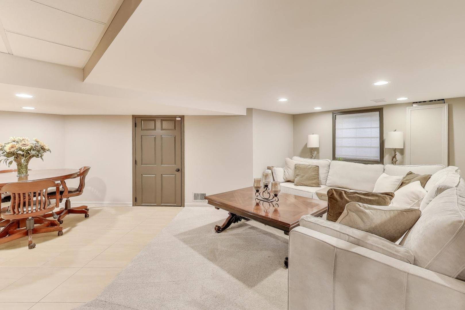 829 Heatherstone Drive