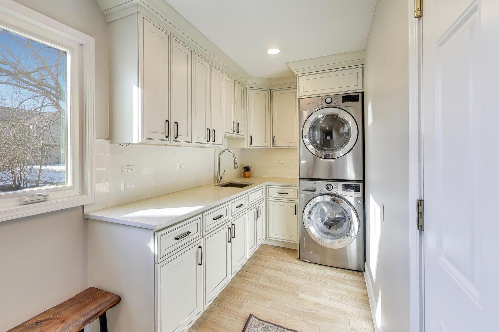 829 Heatherstone Drive