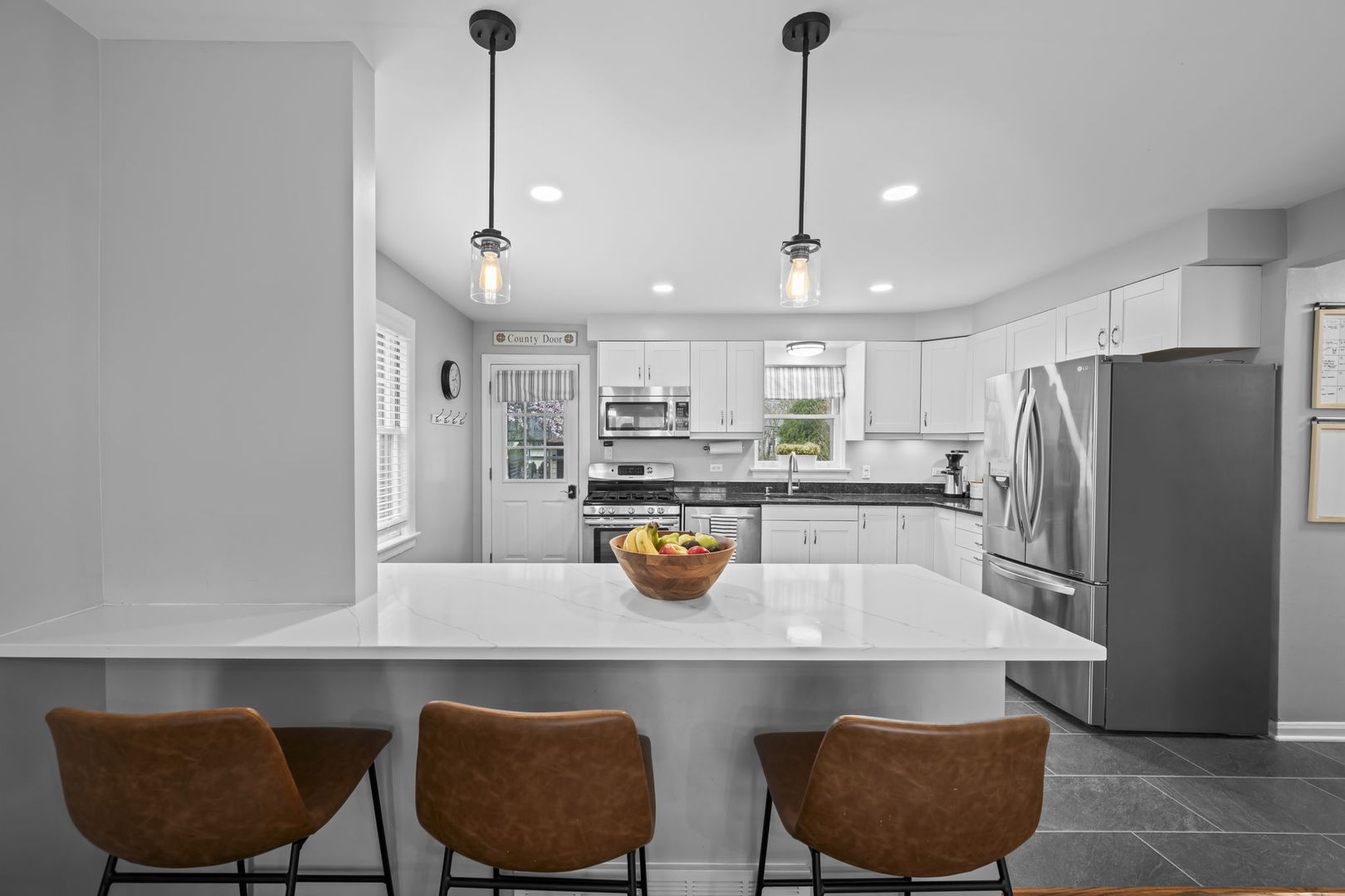 914 N Kennicott Avenue