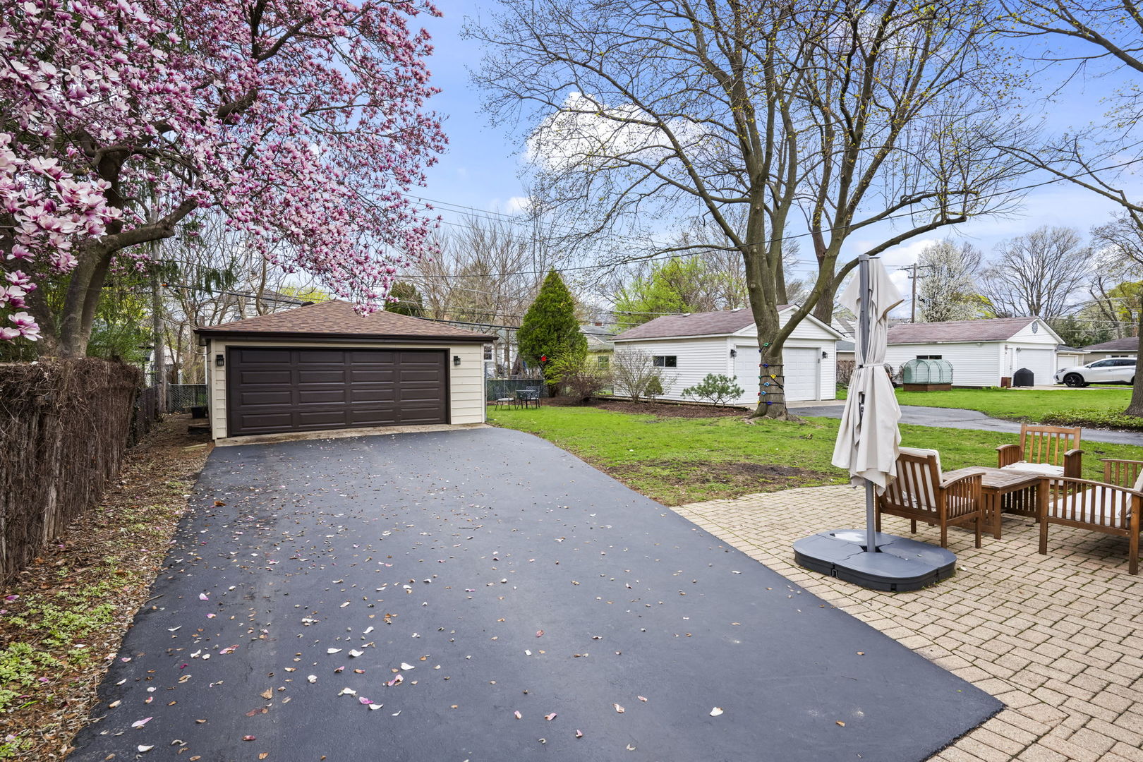 914 N Kennicott Avenue