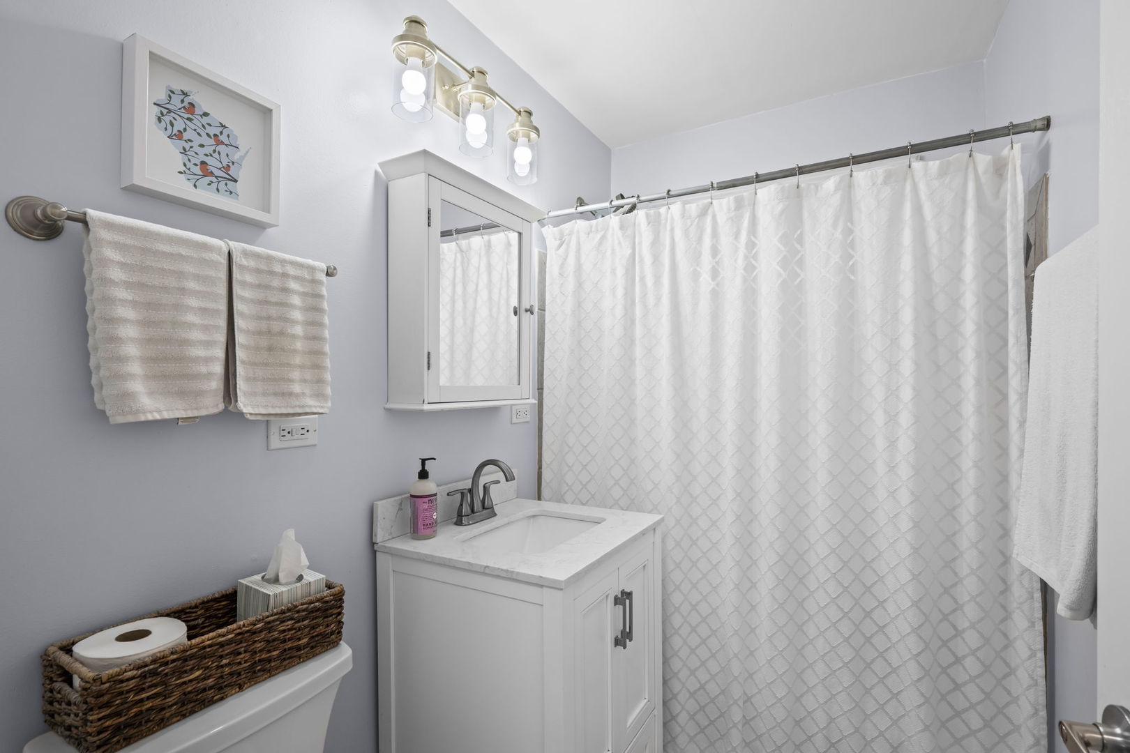 914 N Kennicott Avenue