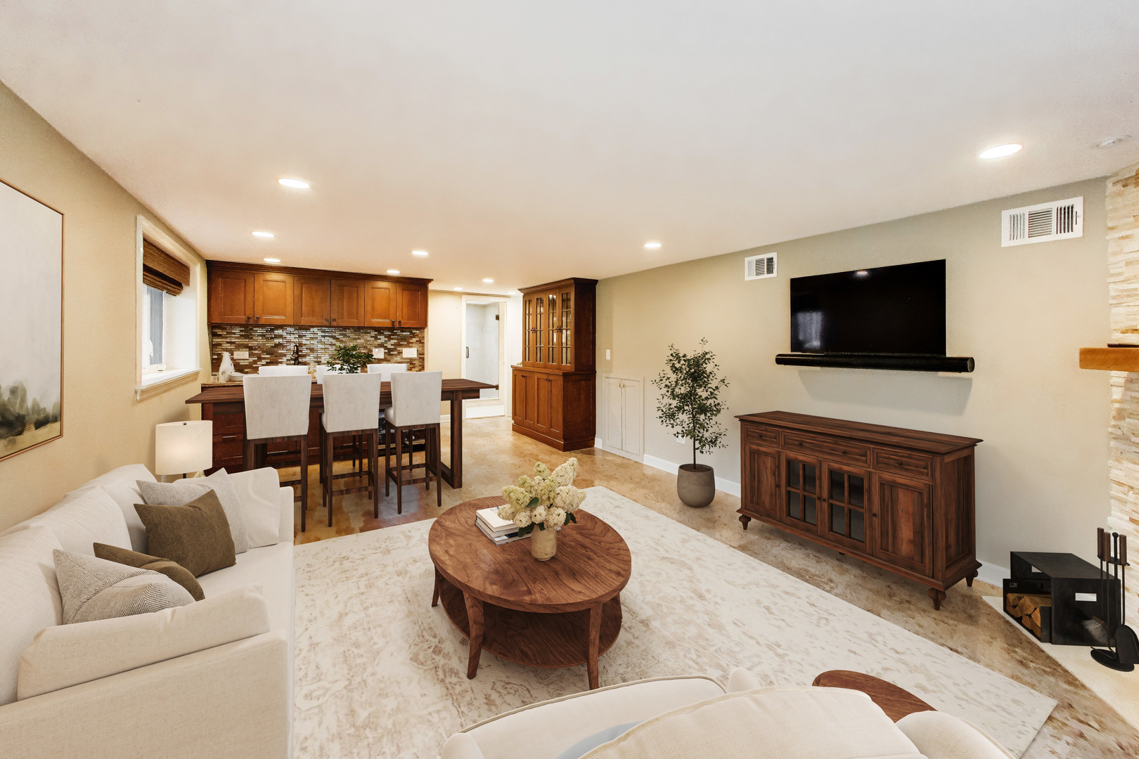 1311 E Woodford Place
