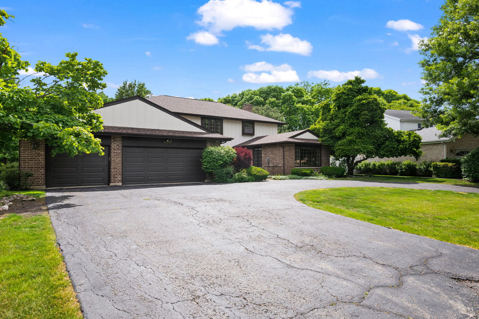 4211 Ridgeland Lane