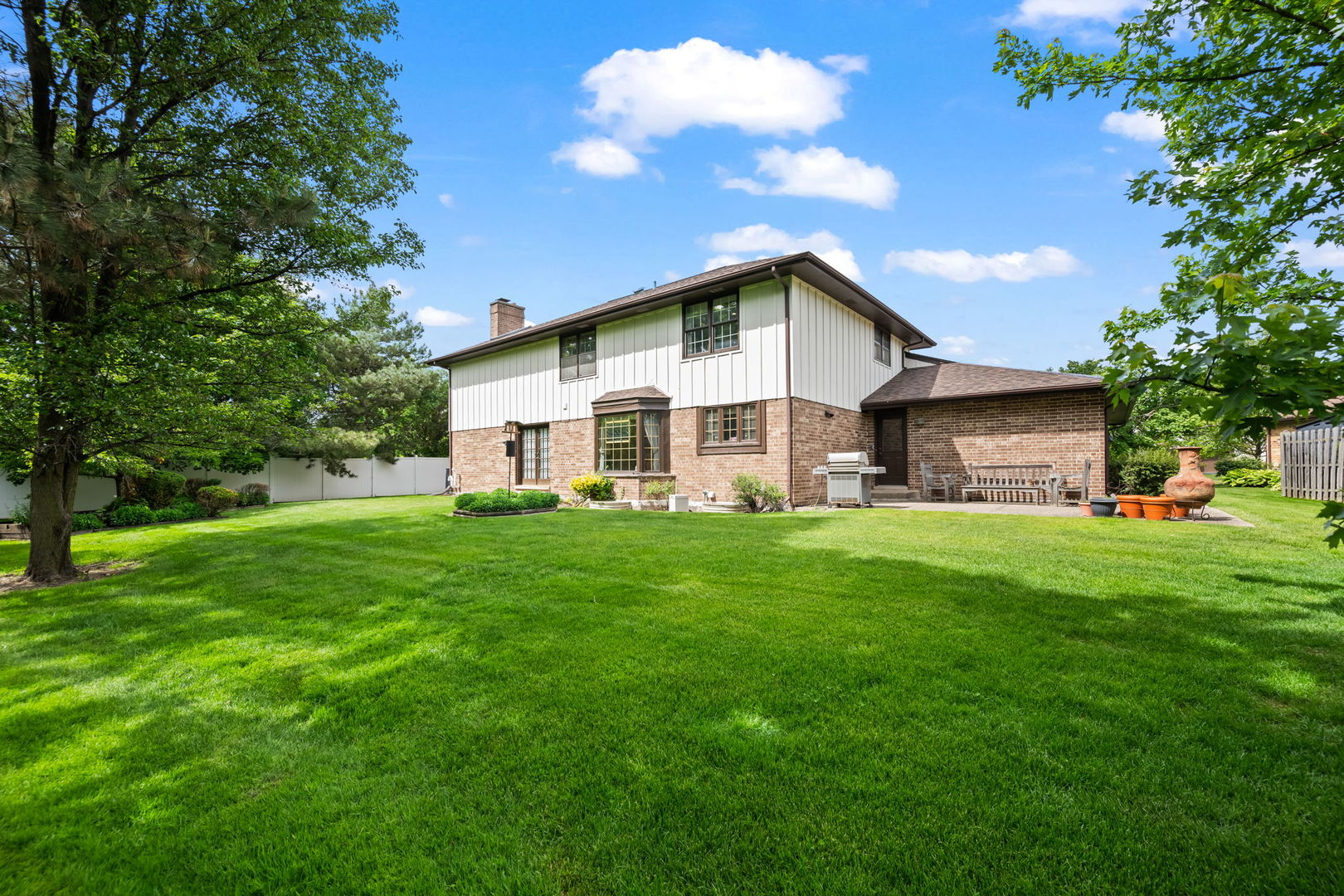4211 Ridgeland Lane