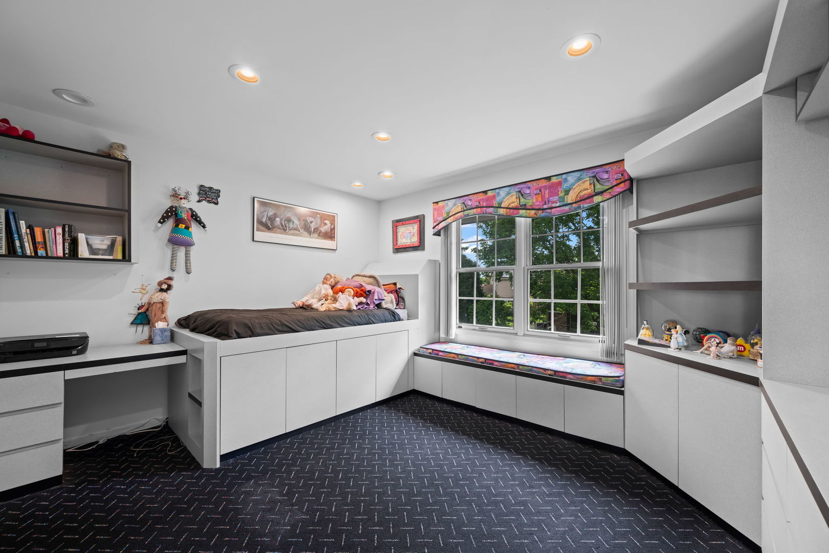 4211 Ridgeland Lane