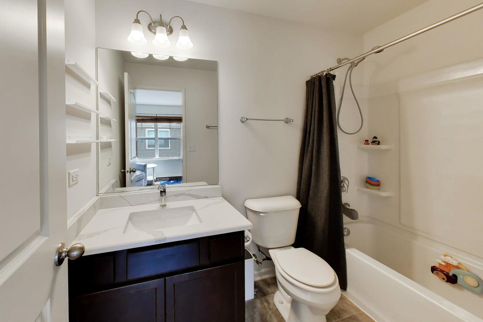 1175 Evergreen Avenue Unit: 18-4