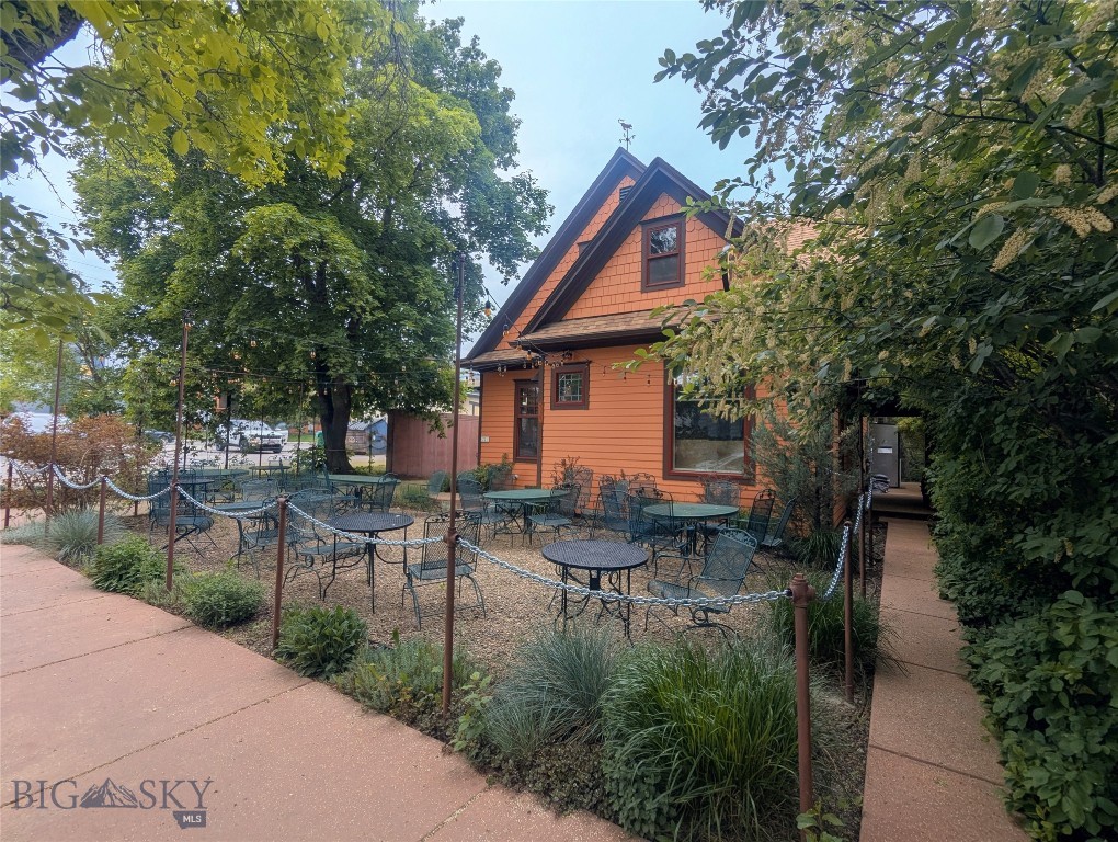 721 S 9th Avenue