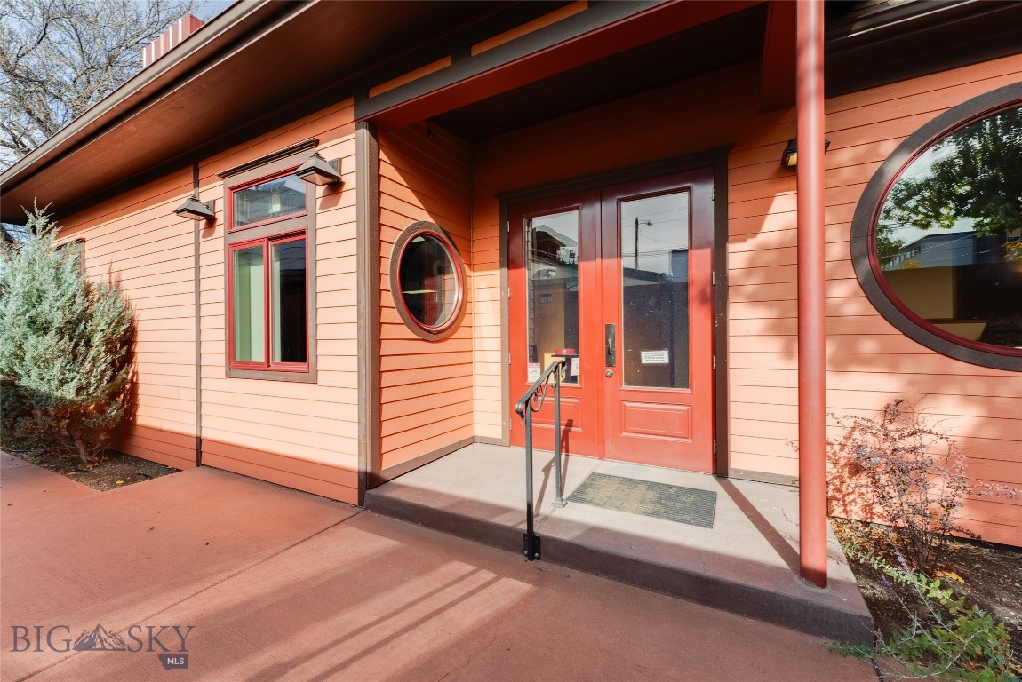 721 S 9th Avenue