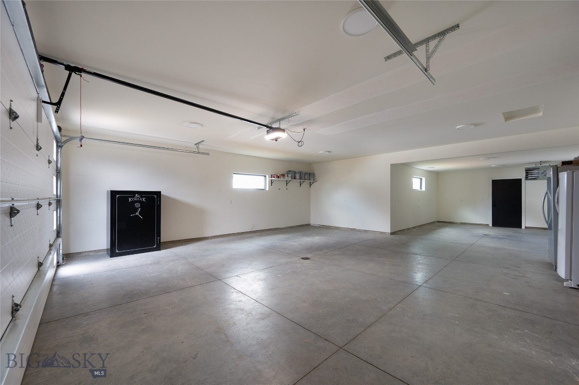 34 Battle Peak Court