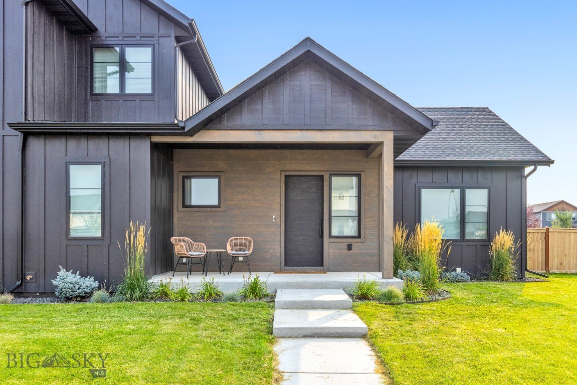 34 Battle Peak Court